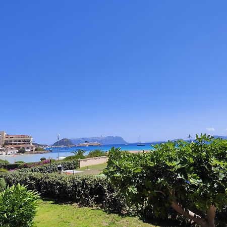 Rooms, Affittacamere Maksim Golfo Aranci Luaran gambar