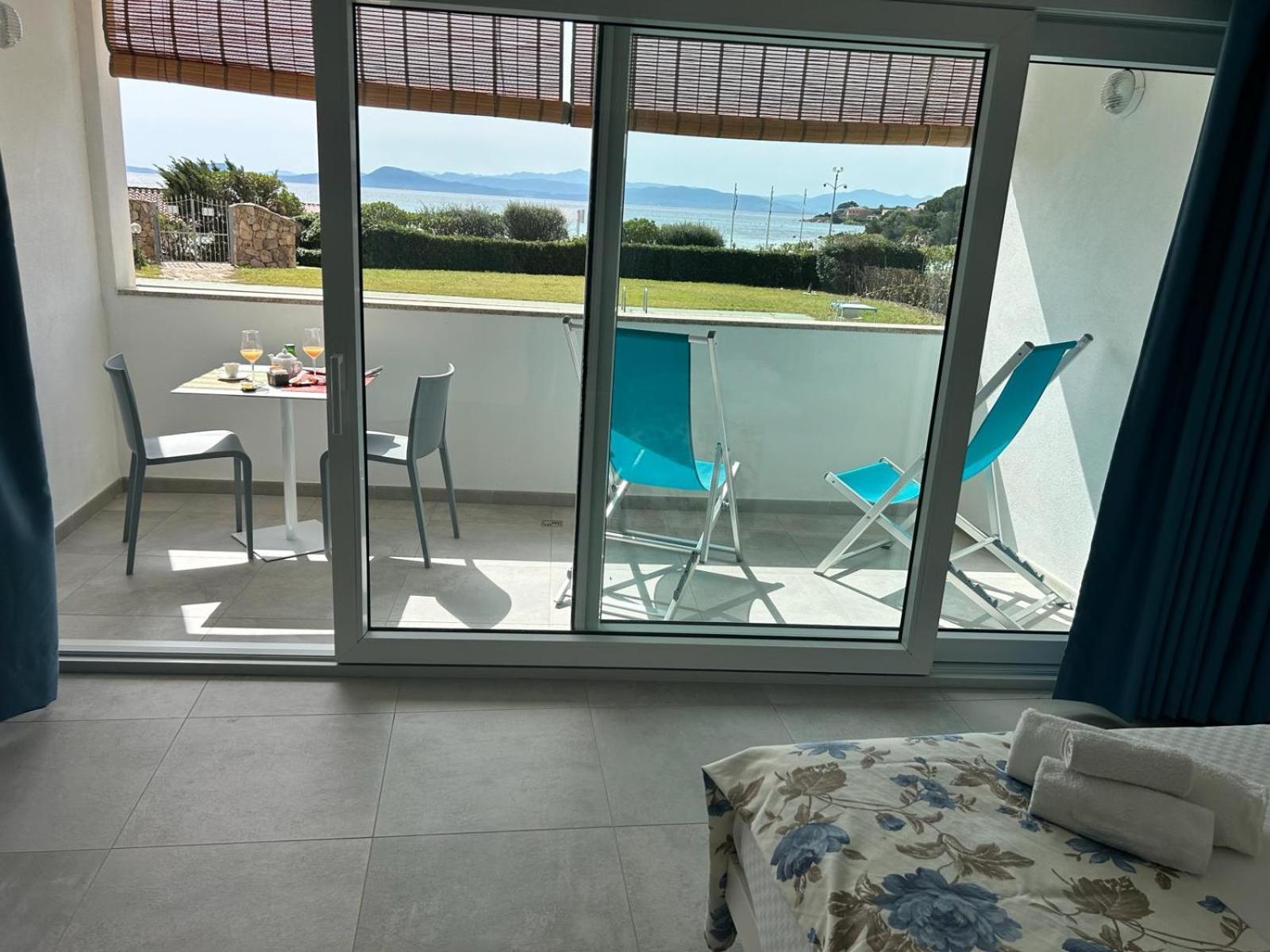 Rooms, Affittacamere Maksim Golfo Aranci Luaran gambar