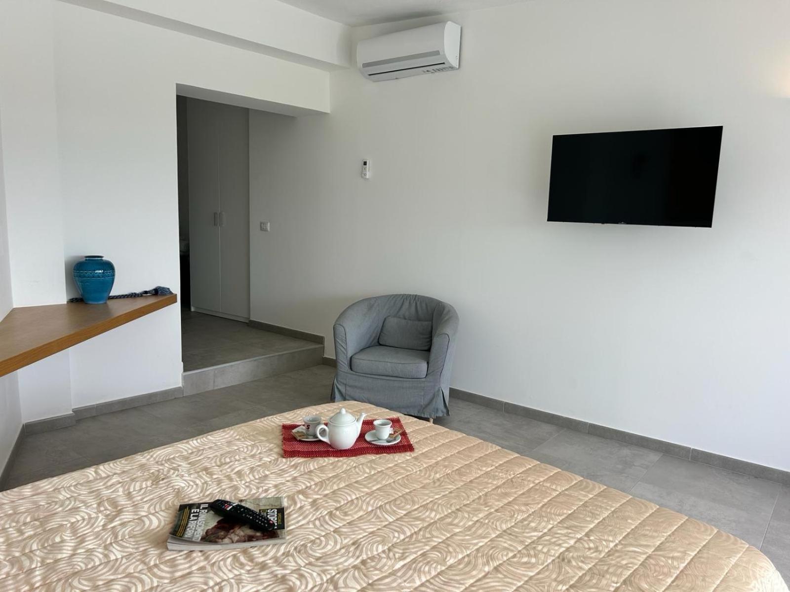Rooms, Affittacamere Maksim Golfo Aranci Luaran gambar