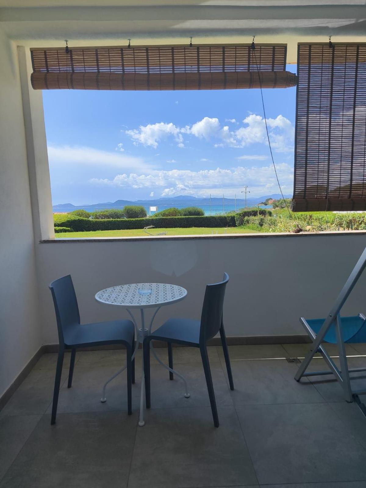Rooms, Affittacamere Maksim Golfo Aranci Luaran gambar