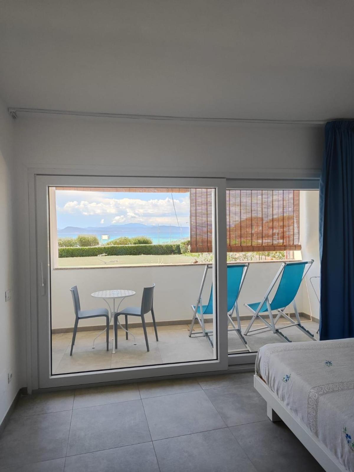 Rooms, Affittacamere Maksim Golfo Aranci Luaran gambar