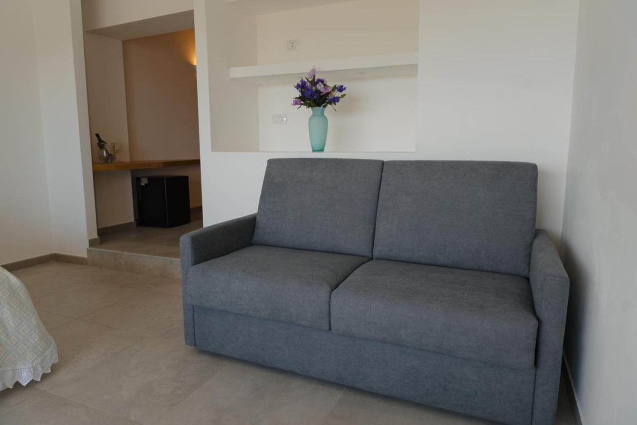 Rooms, Affittacamere Maksim Golfo Aranci Luaran gambar