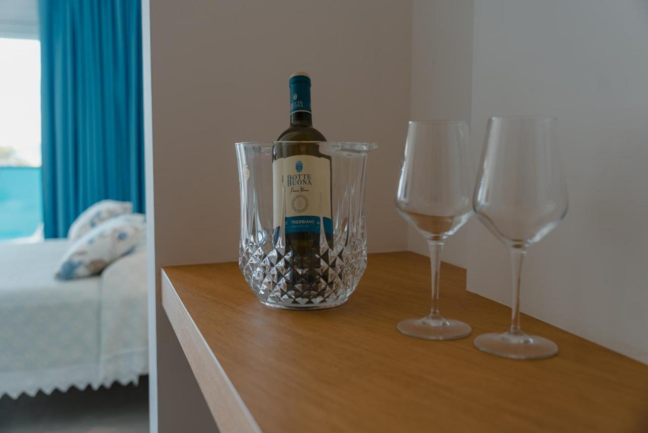 Rooms, Affittacamere Maksim Golfo Aranci Luaran gambar